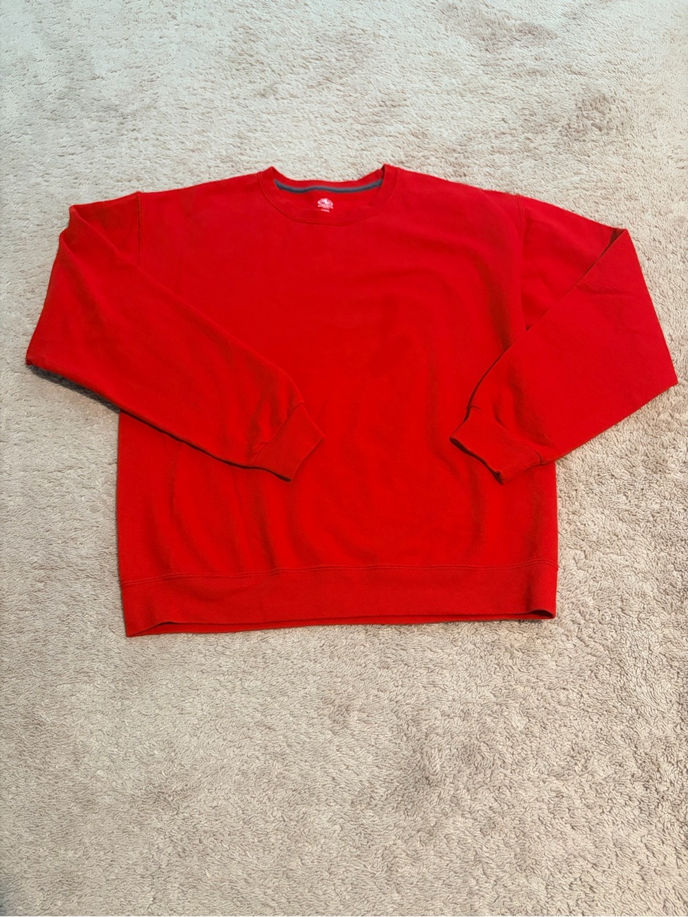 Men's Classic Crewneck Sweater - Red - 037